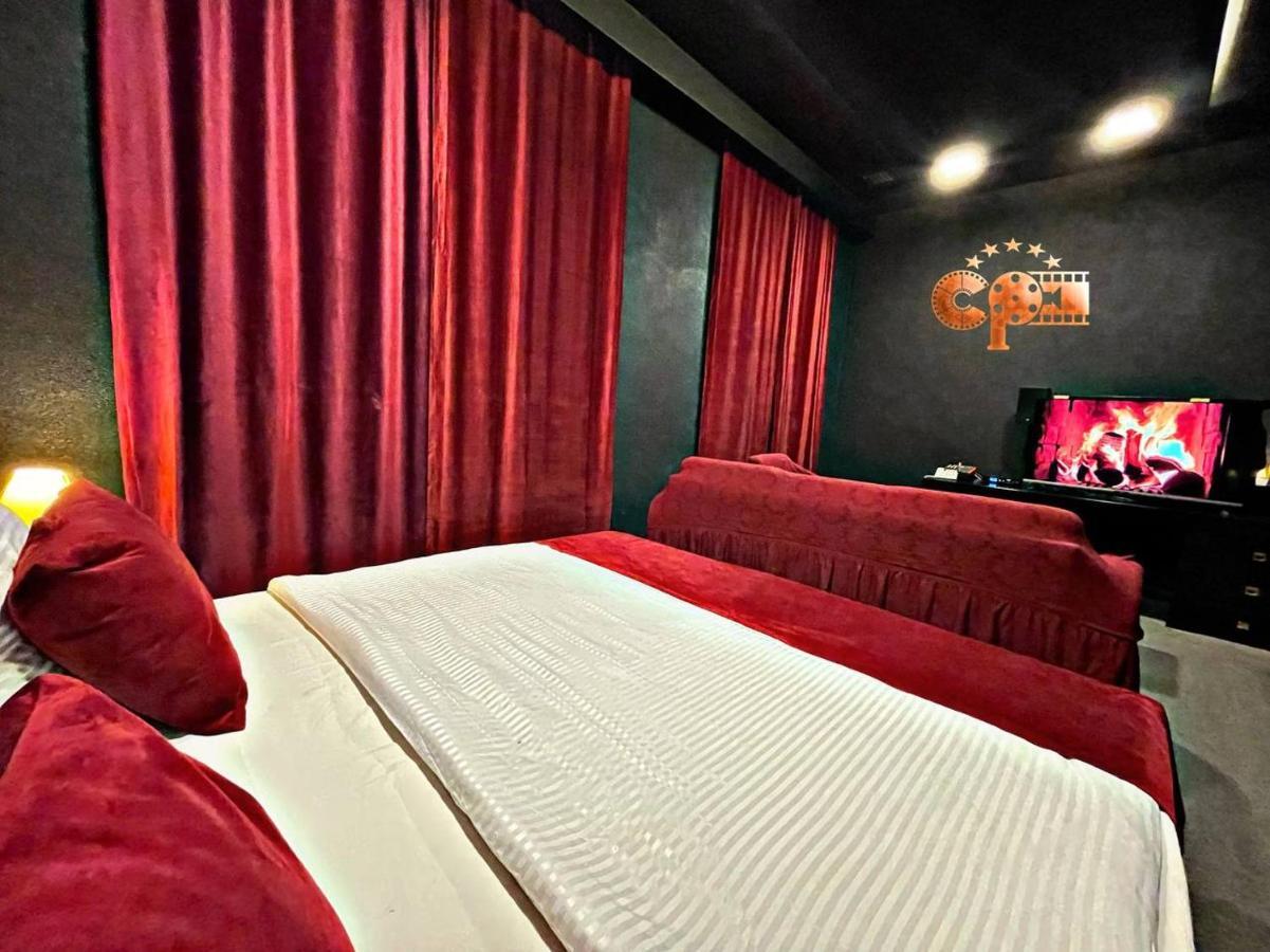 Cinema Plaza Hotel Баку Екстер'єр фото