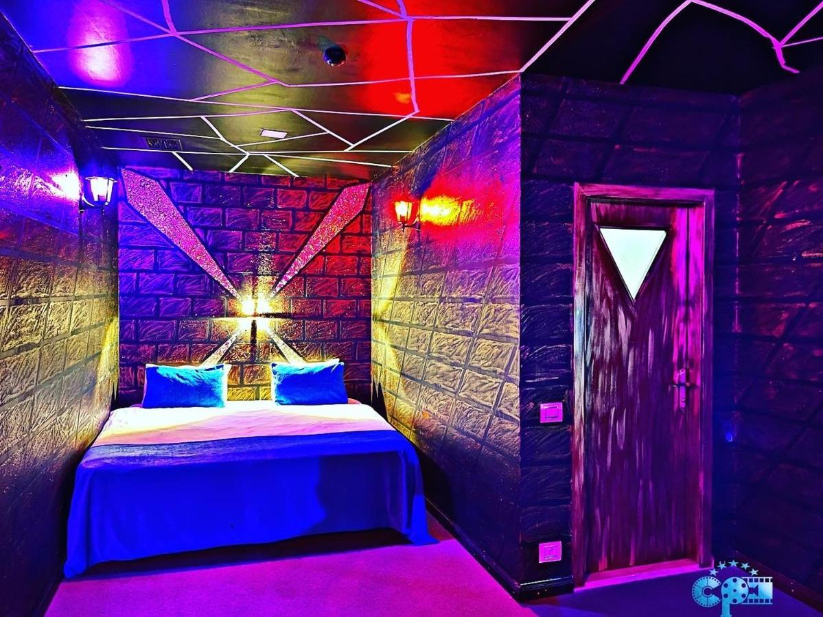 Cinema Plaza Hotel Баку Екстер'єр фото