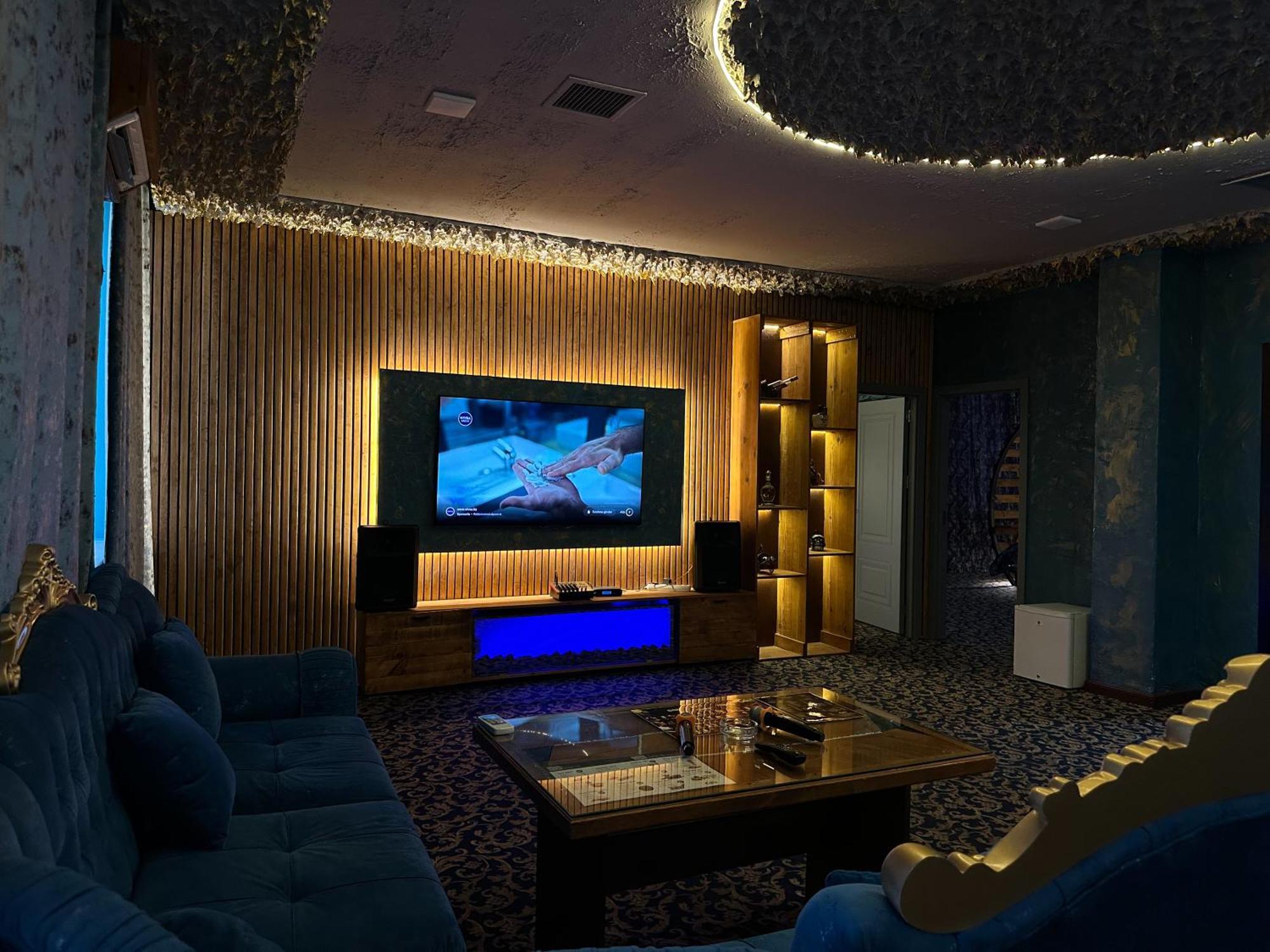 Cinema Plaza Hotel Баку Екстер'єр фото