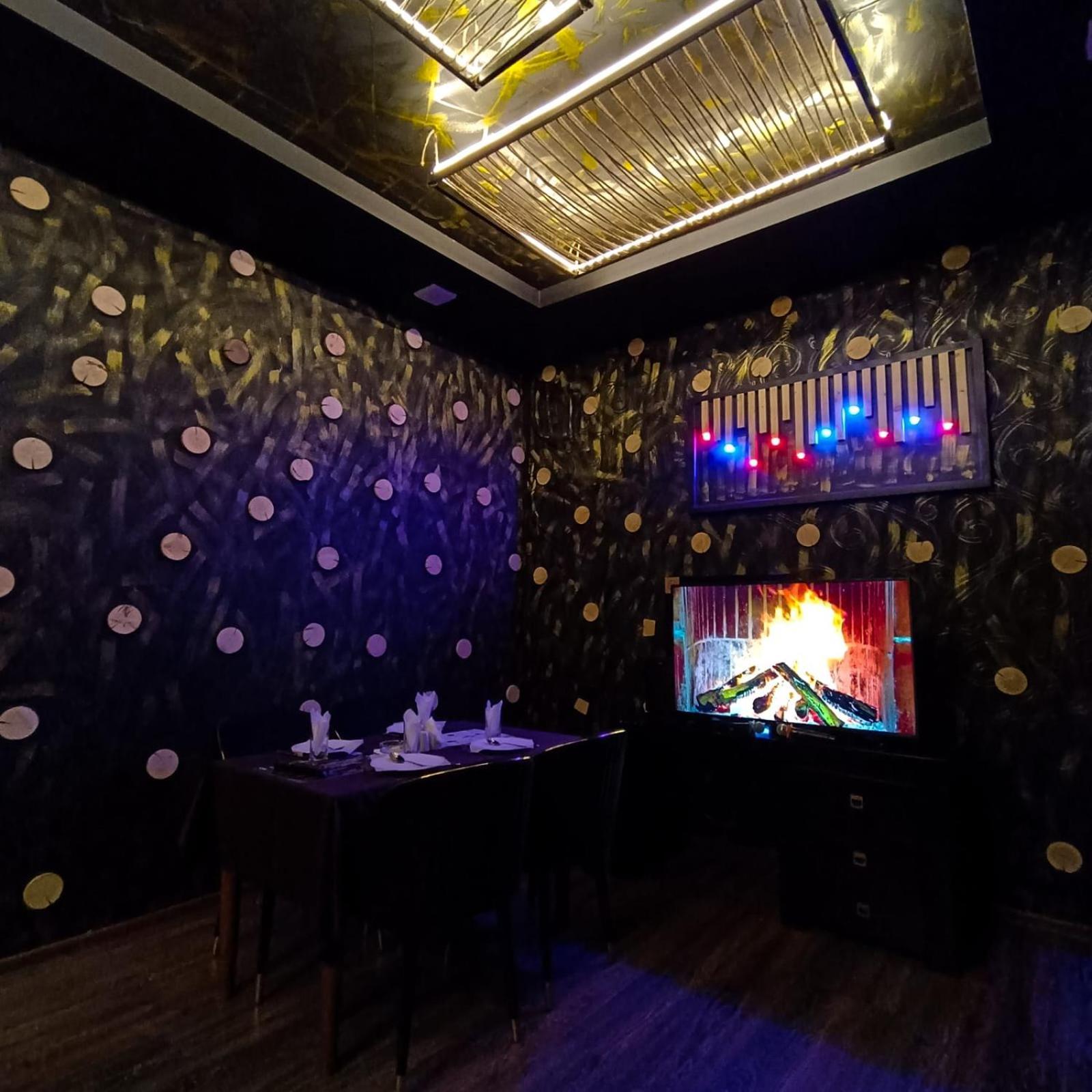 Cinema Plaza Hotel Баку Екстер'єр фото