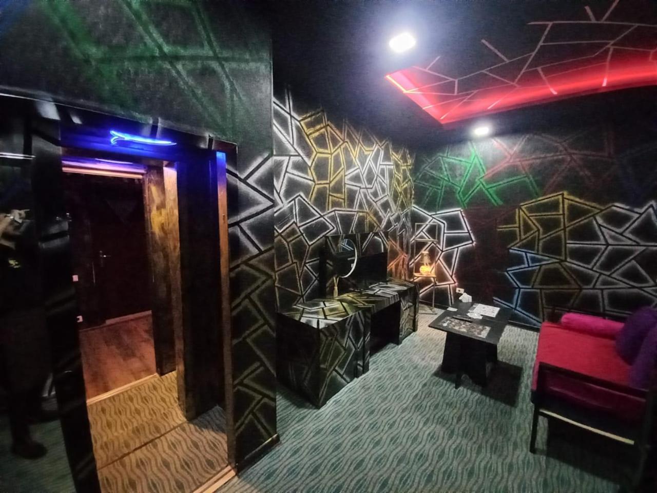 Cinema Plaza Hotel Баку Екстер'єр фото